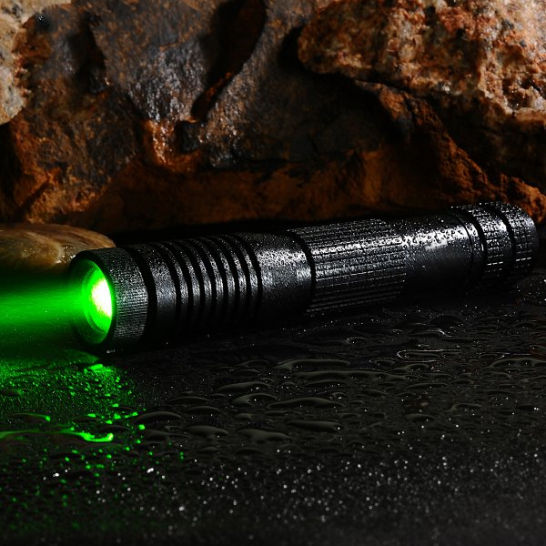 Green Laser Pointer Separated Crystal